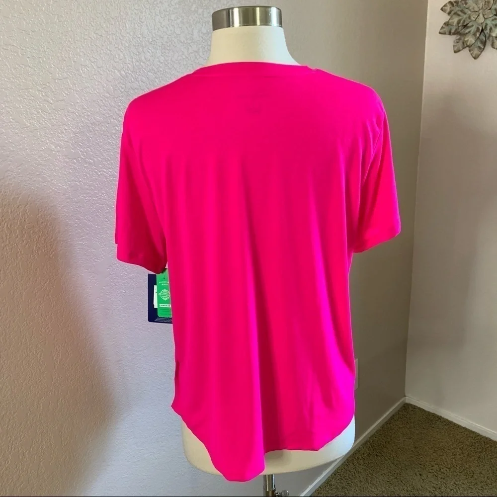 Champion NWT Sport Lightweight Vivid Fuchsia Tee